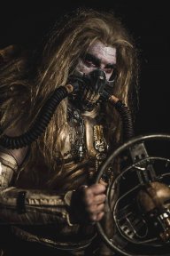 Inmortan JOE